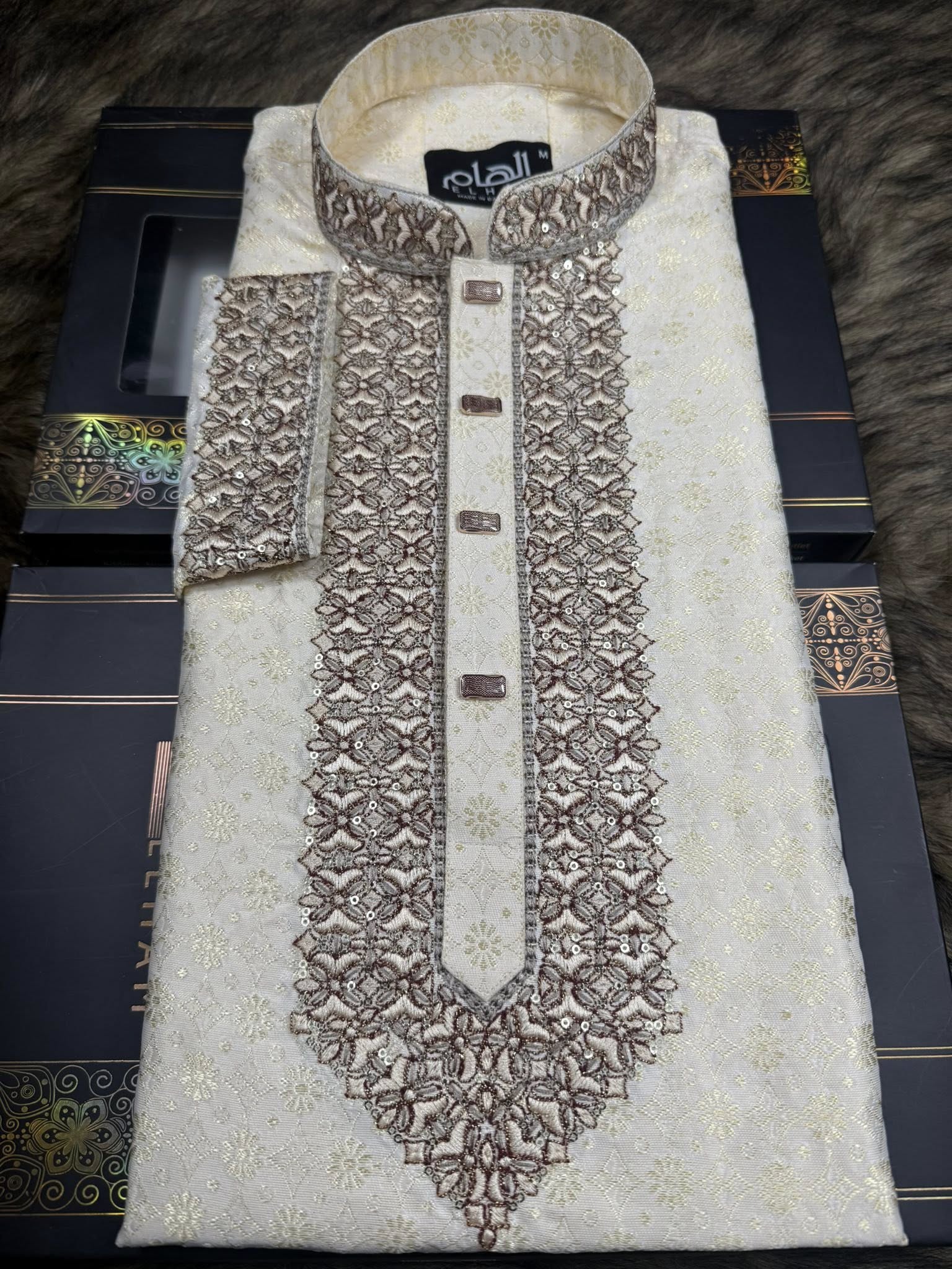 595060423_1276991417782225_7789635015284618023_n কাতান পার্টি পাঞ্জাবি - Image 1